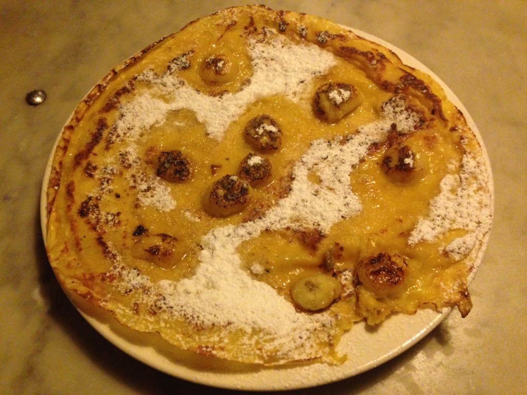 Dutch banana pancake. Holy CRAP. Delicious. #mustmustmusthave