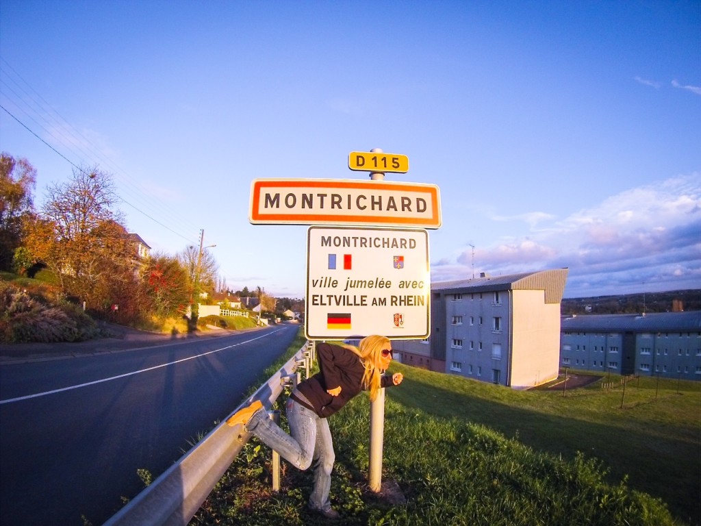 Then we had to stop at Montrichard............ Yes! The place from Catch Me If You Can.. where Frank Abagnale Jr. gets caught. Sweet. (**Although we did learn after that this isn't actually where he got caught, AND it was actually shot somewhere in Canada hahahaa awesome.)